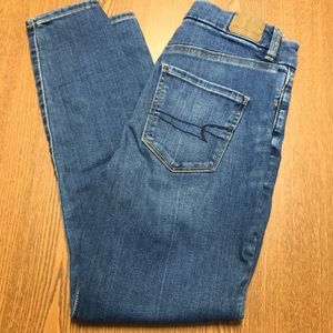 American Eagle size 2 short curvy hi-rise jegging